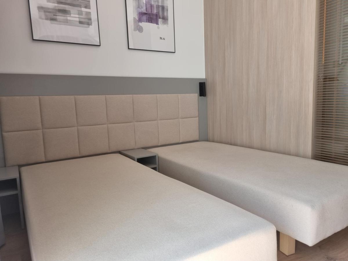 Aparthotel In Warsaw Very Close To The City Center, Free Underground Parking, Wifi, Air Conditioning, Balcony Exterior foto